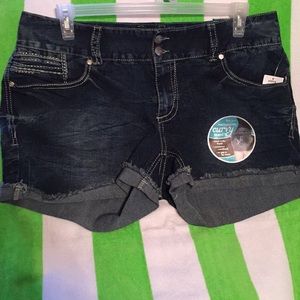 Ariya Jean Shorts size 16 NWT
